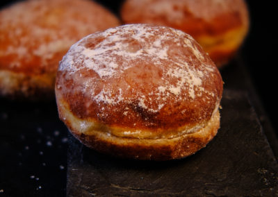 03051 Pfannkuchen mit Hagebuttenkonfitüre